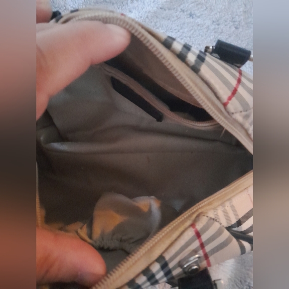 Vinrage Burberry london Beige Plaid Handbag - Picture 9 of 15